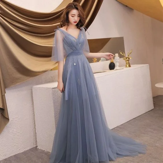 Magenta Poised Evening Dress -Elegant Grey Summer Evening Dresses A-Line / Princess V-Neck 1/2 Sleeves Appliques Sequins Sweep Train Ruffle Backless Formal Dresses C2012