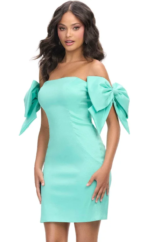 Party Dress Limited Edition-Ashley Lauren 4725 - Fitted Bow Detailed Shoulder Cocktail Dress